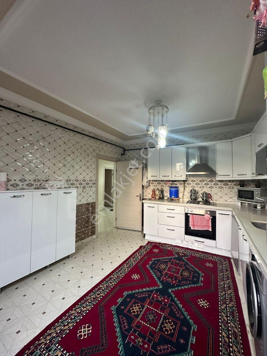 Satılık Üç Katlı Müstakil Ev - Görsel 15