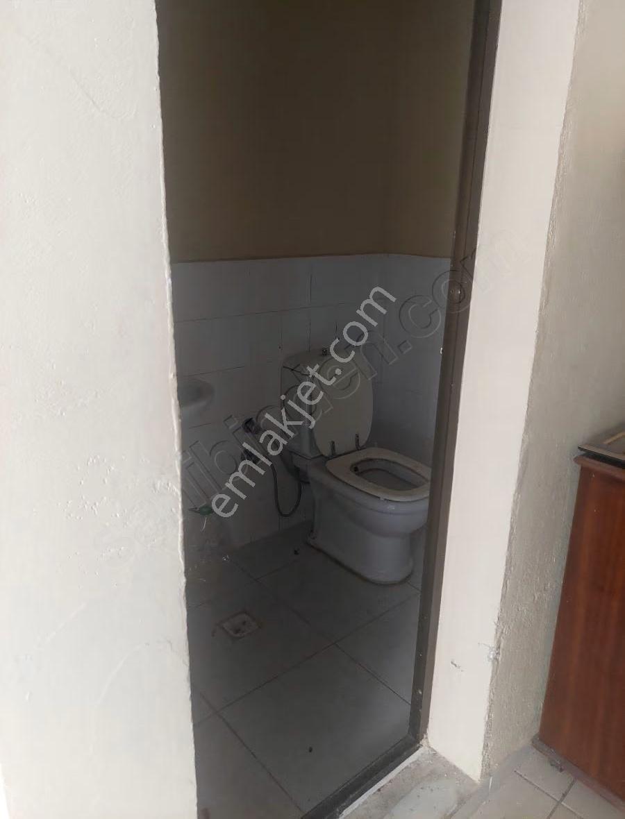 Yeşil Mahalle'de 45 M2+ 30 M2 Batarlı Satılık Dükkan - Görsel 13