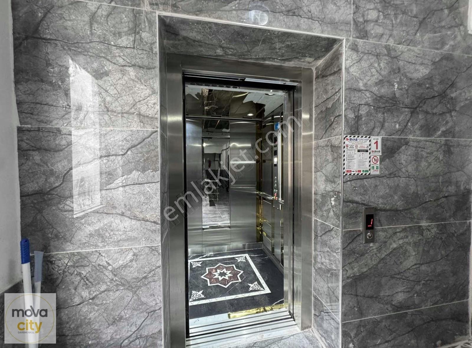 Gazi Caddesine 1 Dk. Yürüme Mesafesinde 1+1 Eşyalı Kiralık Daire - Görsel 17