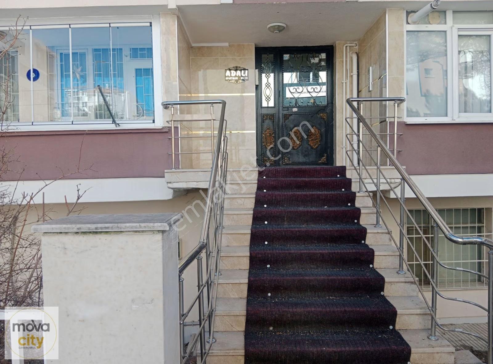 Bahçelievler İlk Öğretim Okulu Yanı Kiralık 3+1 Bakımlı Daire - Görsel 14