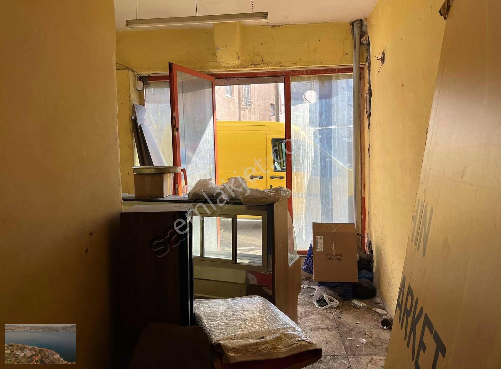 Sümbül Efendi Mah'de Tabela Değeri Yüksek 80m2 Satılık Dükkan - Görsel 3