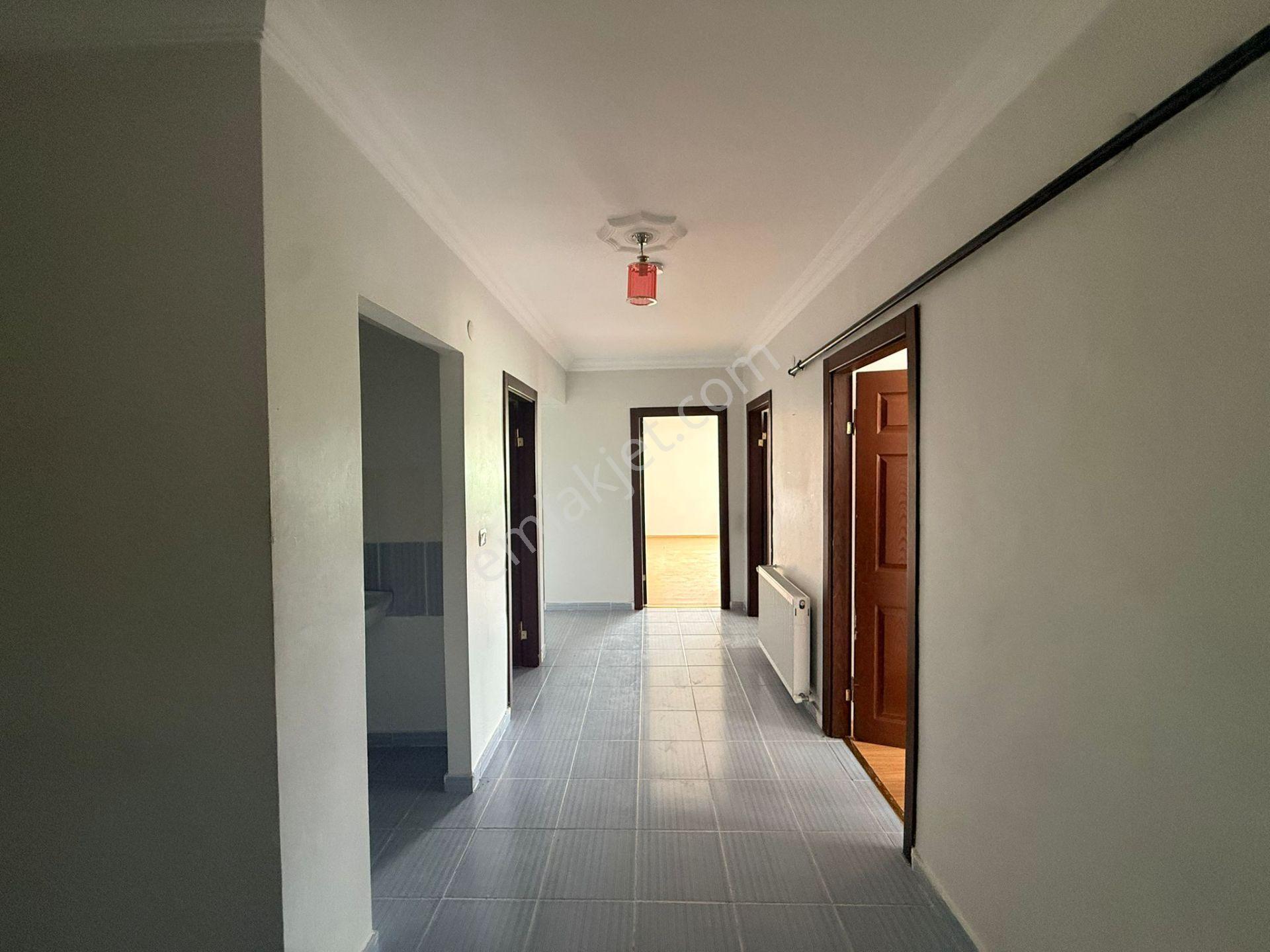 Bağlum-pursaklar Yolu Üzeri / Site İçi /krediye Uygun/masrafsız Cadde Üstü Satılık Geniş 3+1 Daire - Görsel 9