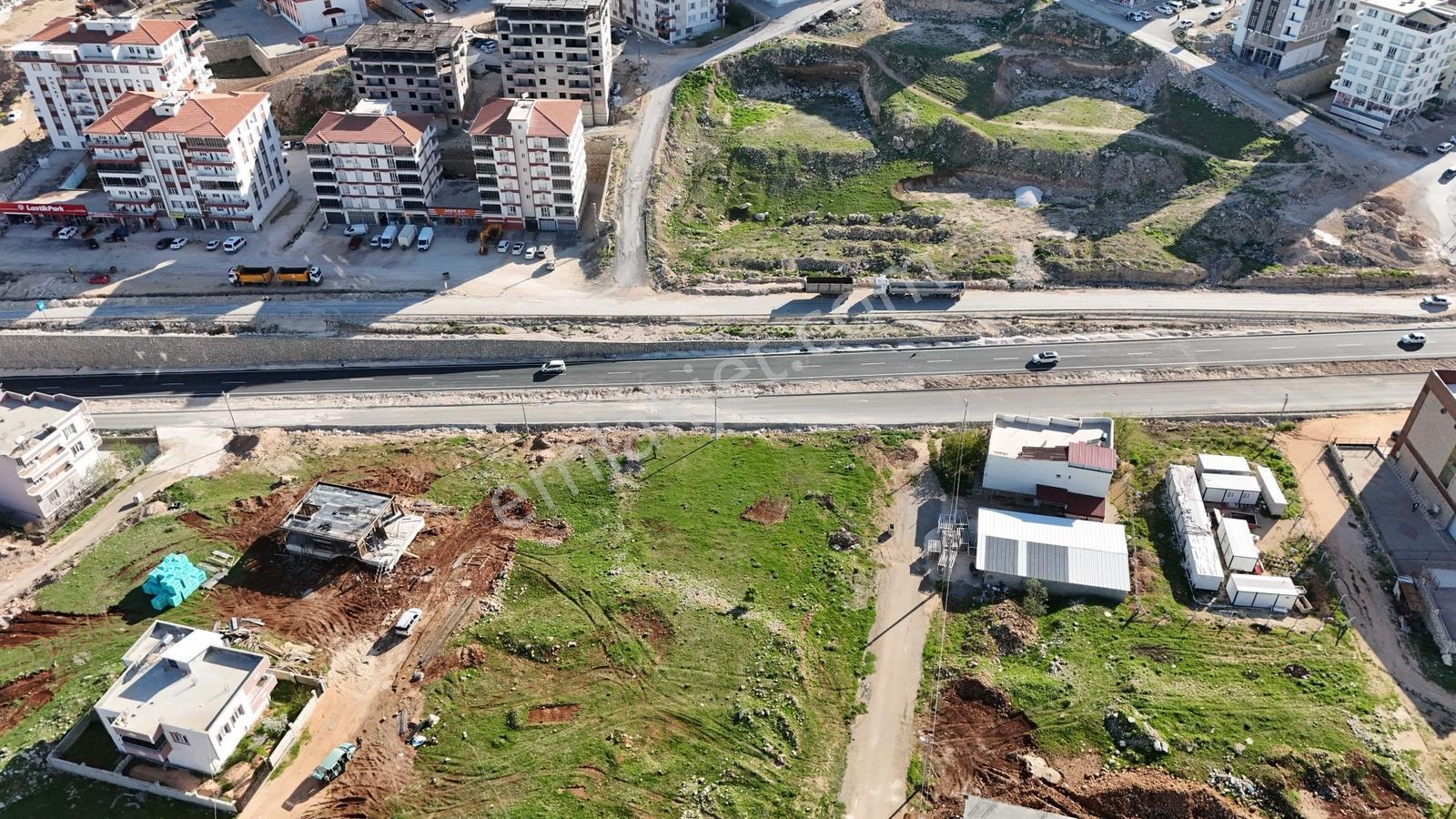 Hakev'den Pınarbaşı Mahallesinde Ana Yola Yakın Satılık Arsa - Görsel 17
