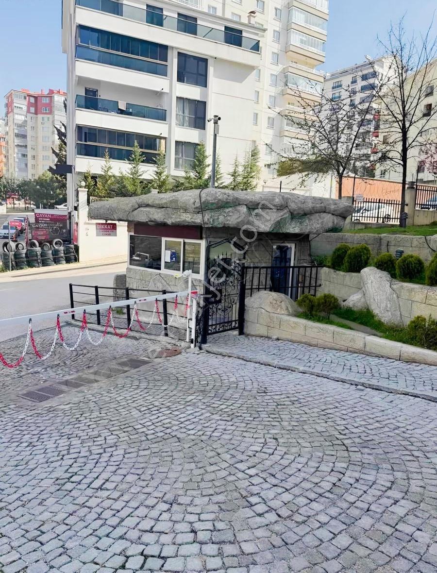 Güventepede Site İçerisinde Full Eşyalı 4+1 Kapalı Garaj - Görsel 3
