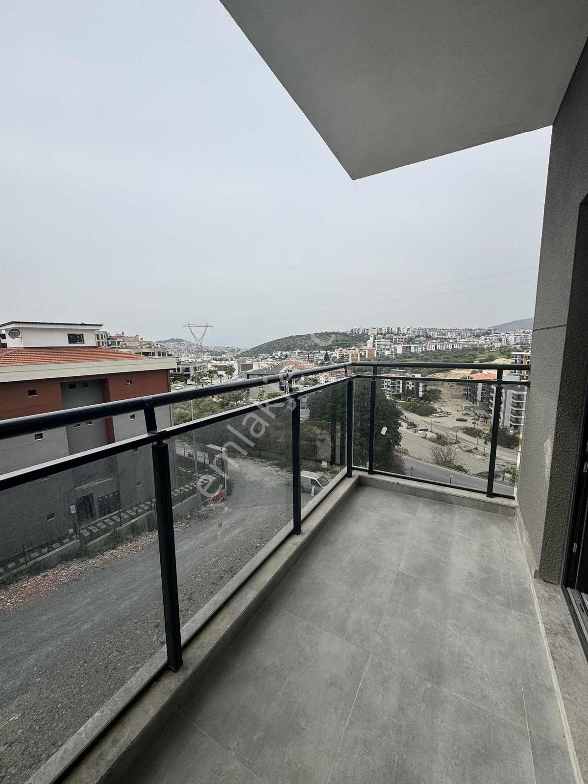 Kuşadası Nesa İn Life Sitesinde Sıfır 1+1 Yerden Isıtma Daire - Görsel 14