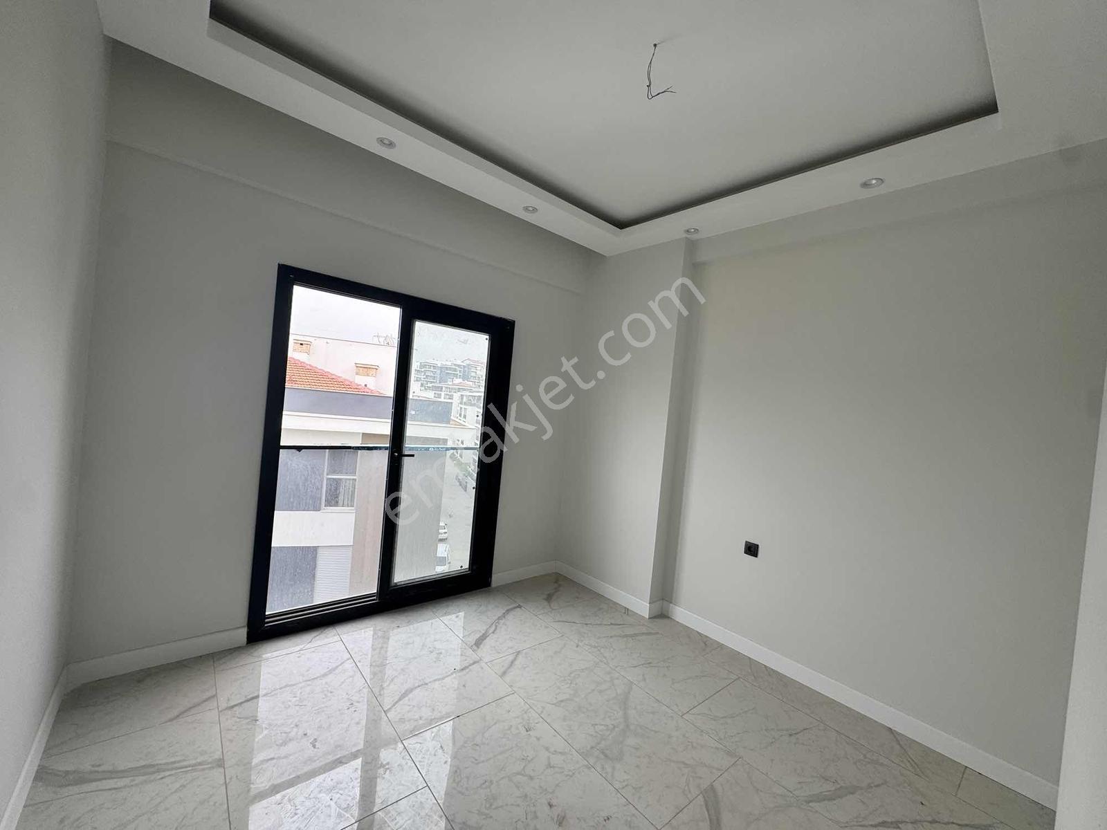 Kuşadası Nesa İn Life Sitesinde Sıfır 1+1 Yerden Isıtma Daire - Görsel 8