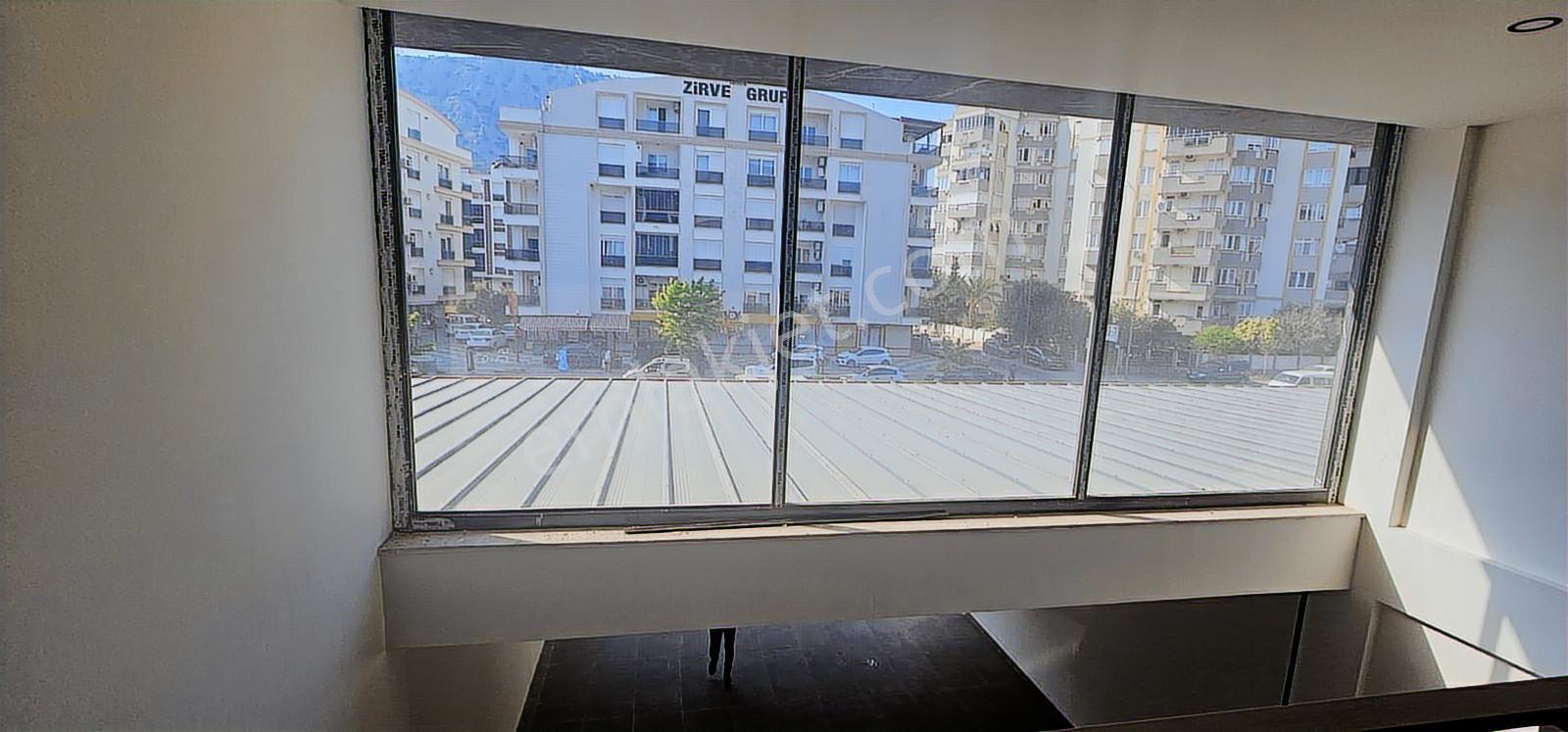 Hurmada Cadde Üzerinde 300 M2 Kiralık Dükkan - Görsel 6