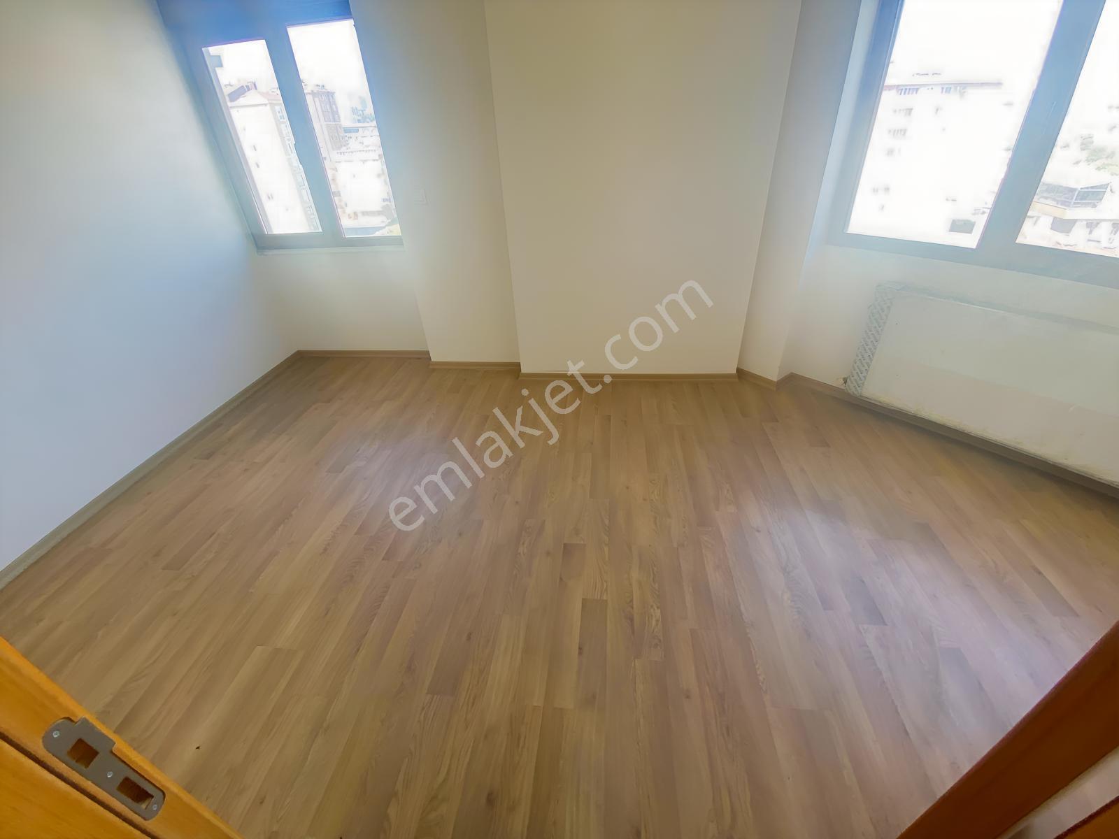 İstanbul Finans Merkezine Cepheli Lüx 2+1 Daire - Görsel 31