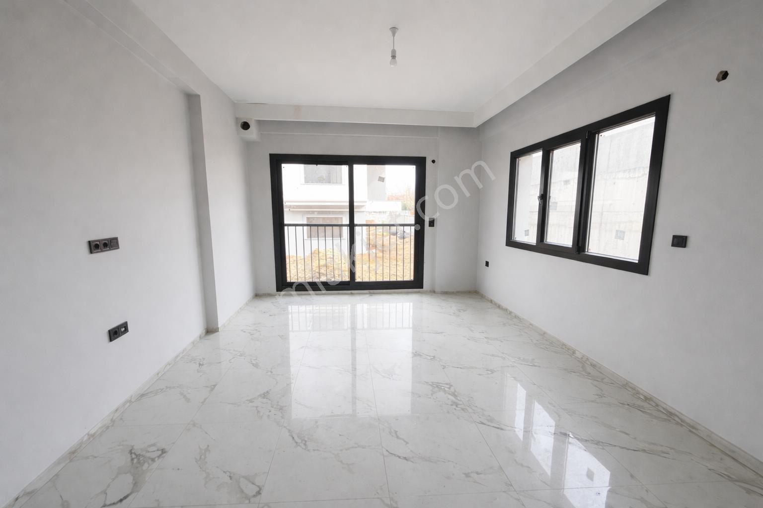 Kuşadası Davutlarda 1+1 Sıfır Havuzlu Sitede Daire - Görsel 6