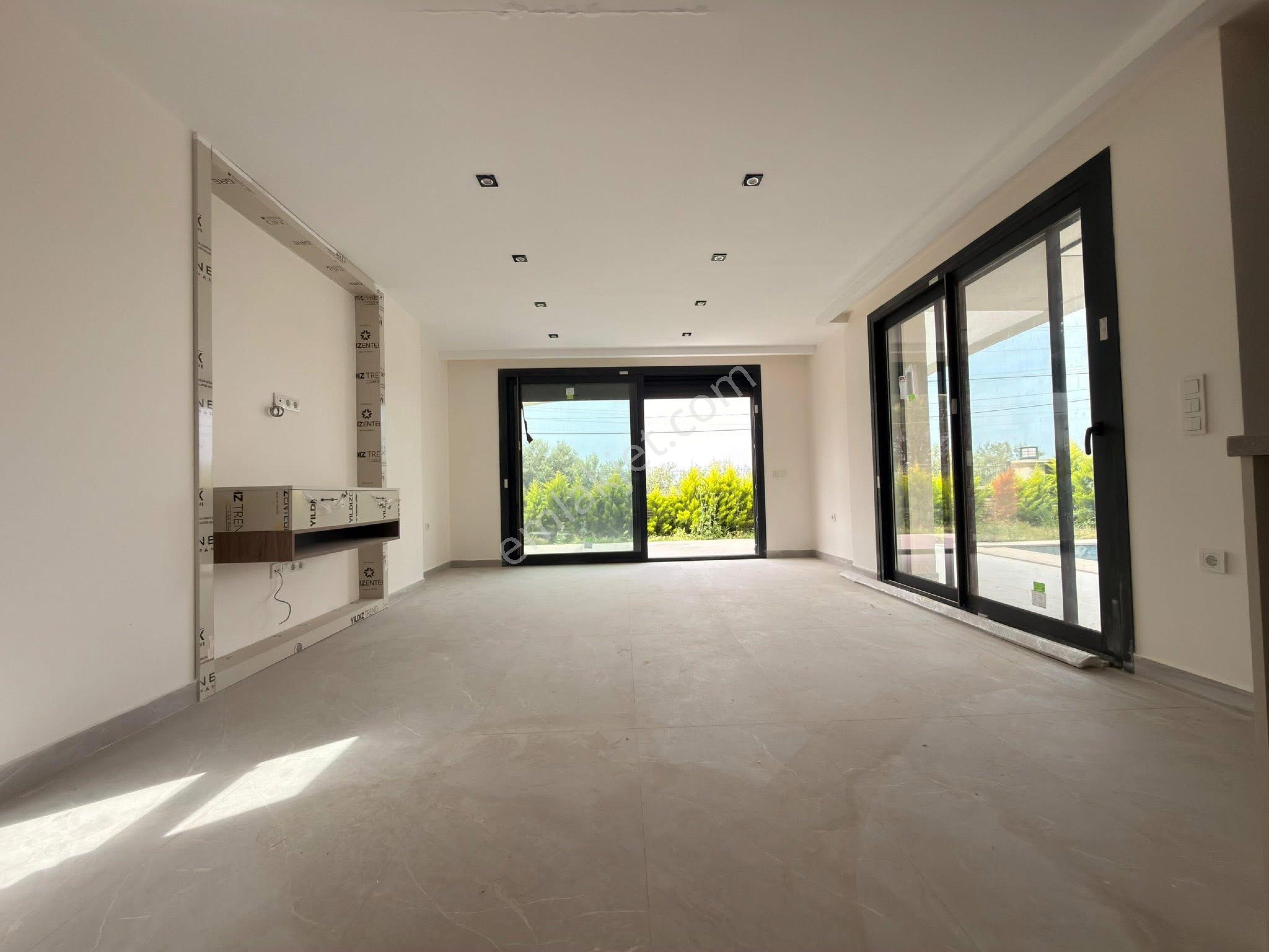 Kuşadası Davutlarda 4+1 Sıfır Tek Müstakil Özel Havuzlu Tek Müstakil Villa - Görsel 23