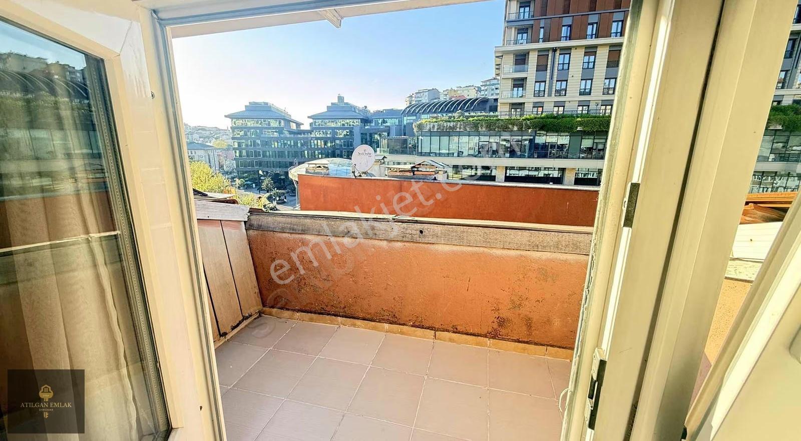 Üsküdar Nev Çarşı Yanı Özel Alanlı 2+1 Satılık Daire Fırsatı - Görsel 2