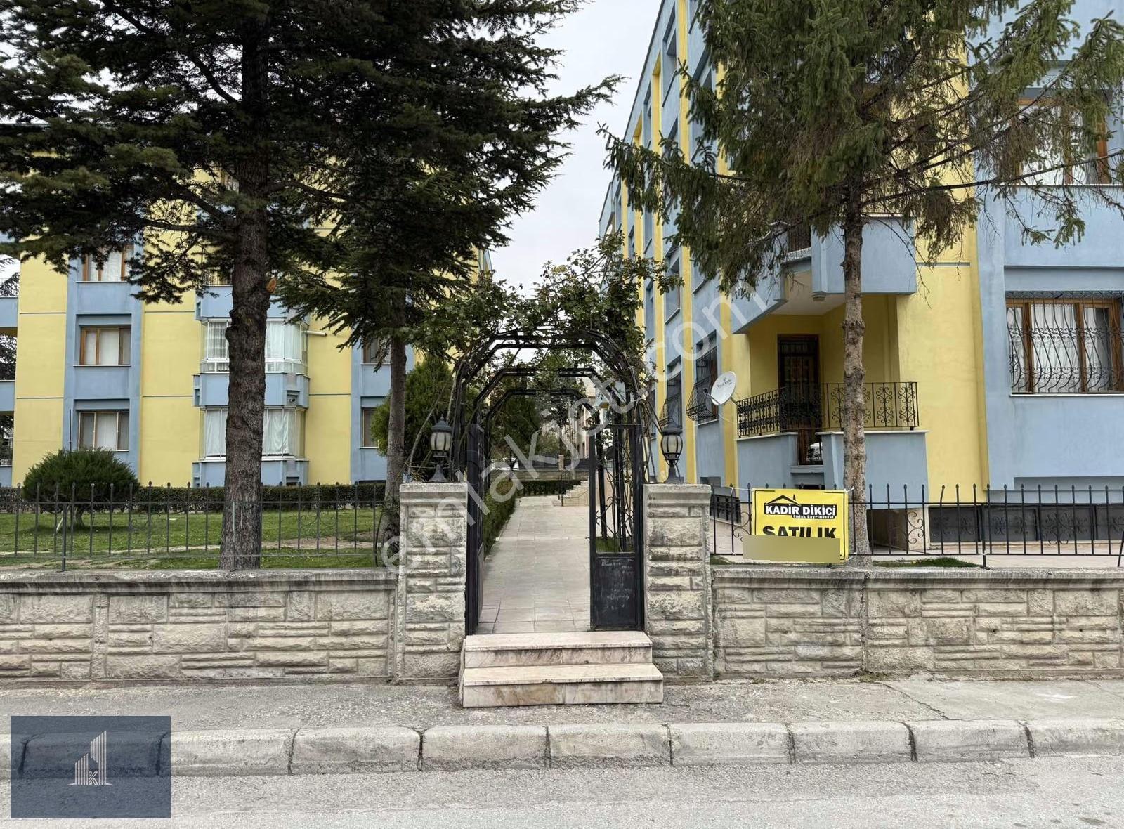 Kadir Dikici'den Alavardı Mahallesinde Satılık Geniş 3+1 Daire - Görsel 7