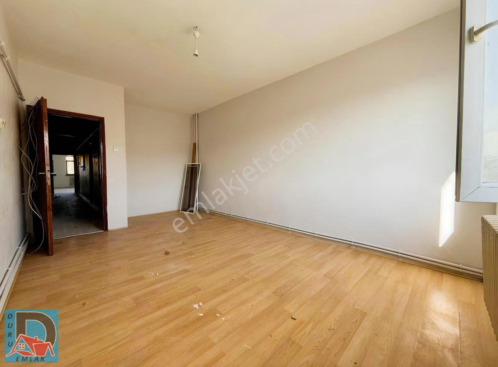 Duru Dan Atatürk Caddesi Üzerinde Kiralık 3+1 - Görsel 15