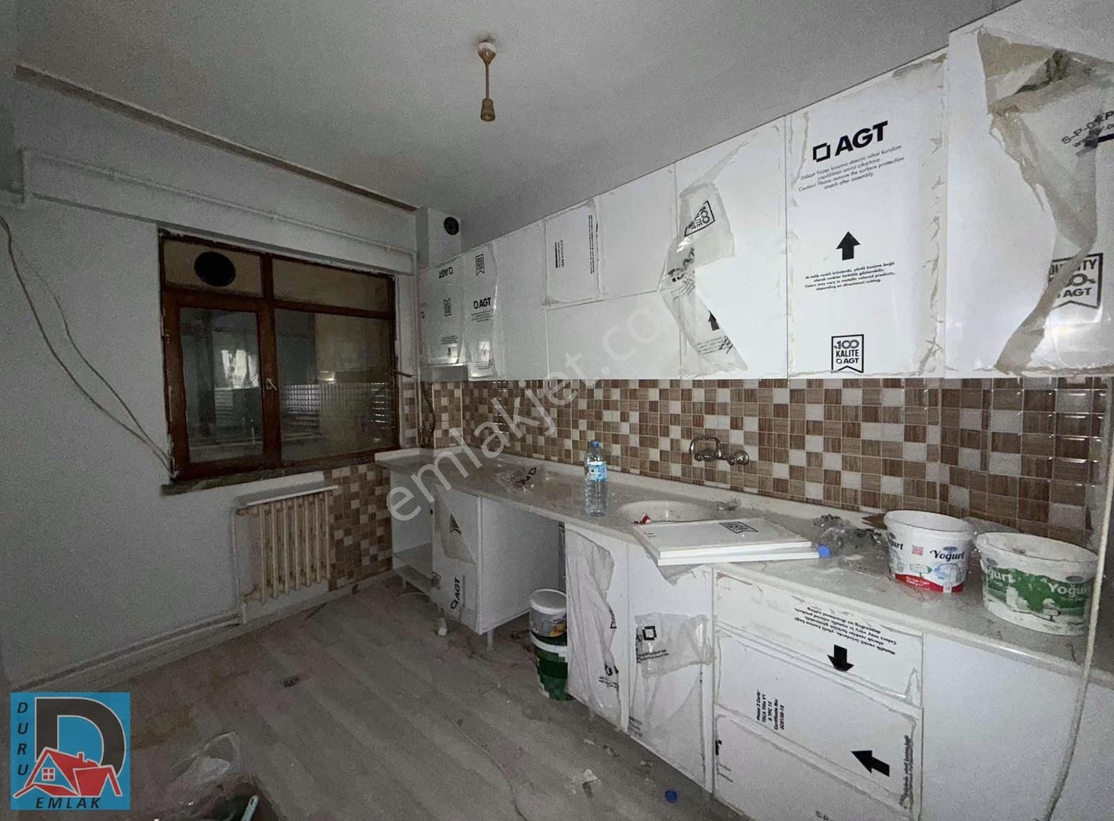 Duru Dan Atatürk Caddesi Üzerinde Kiralık 3+1 - Görsel 2
