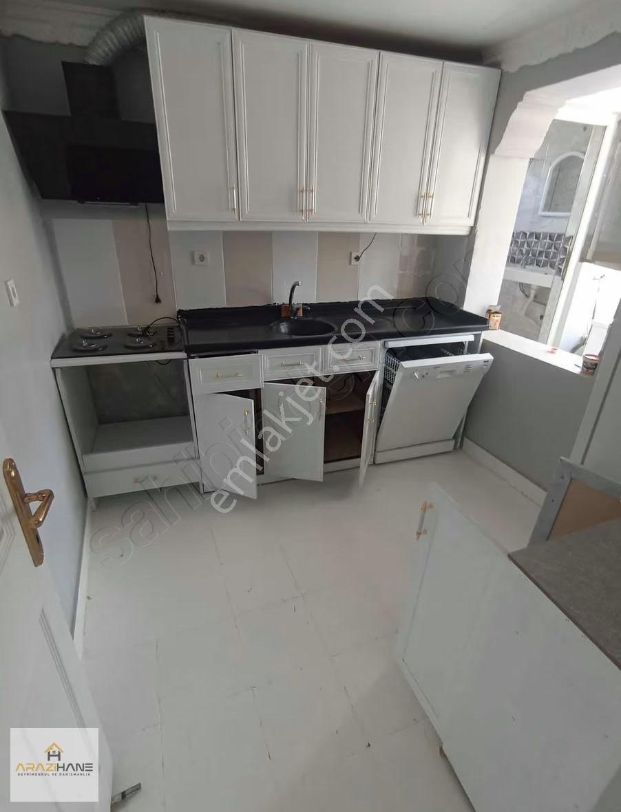 Kiralık Eşyalı 2+1 Daire Çarşı Merkez Avlulu Bahçeli - Görsel 9