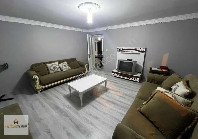 Kiralık Eşyalı 2+1 Daire Çarşı Merkez Avlulu Bahçeli