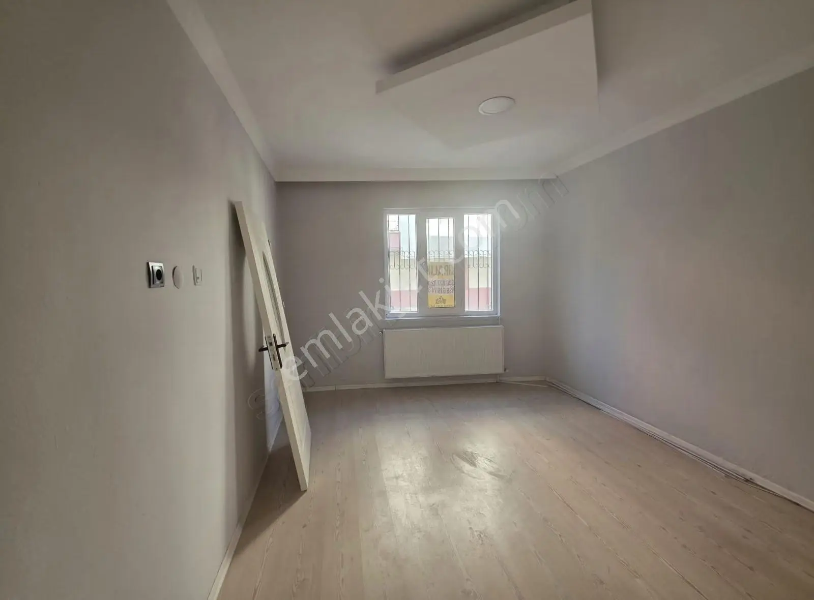 Bursa Emlak Alem-i Orhanbey Okulu Orda Giriş Kat 2+190m2 Kiralık