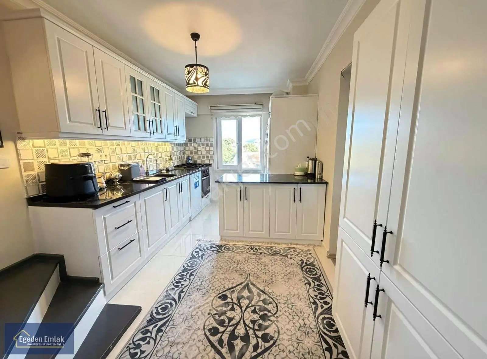 Marmaris 'te Denize Yakın 3+1 Bakımlı Satılık Daire - Görsel 5