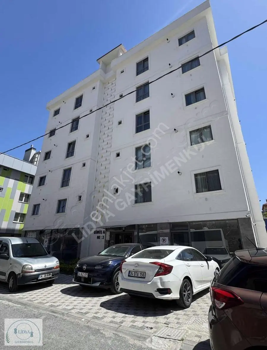 İnönü Mh. Otoparklı Sıfır Bina Sıfır Eşyalı Arakat Geniş 1+1 - Görsel 2