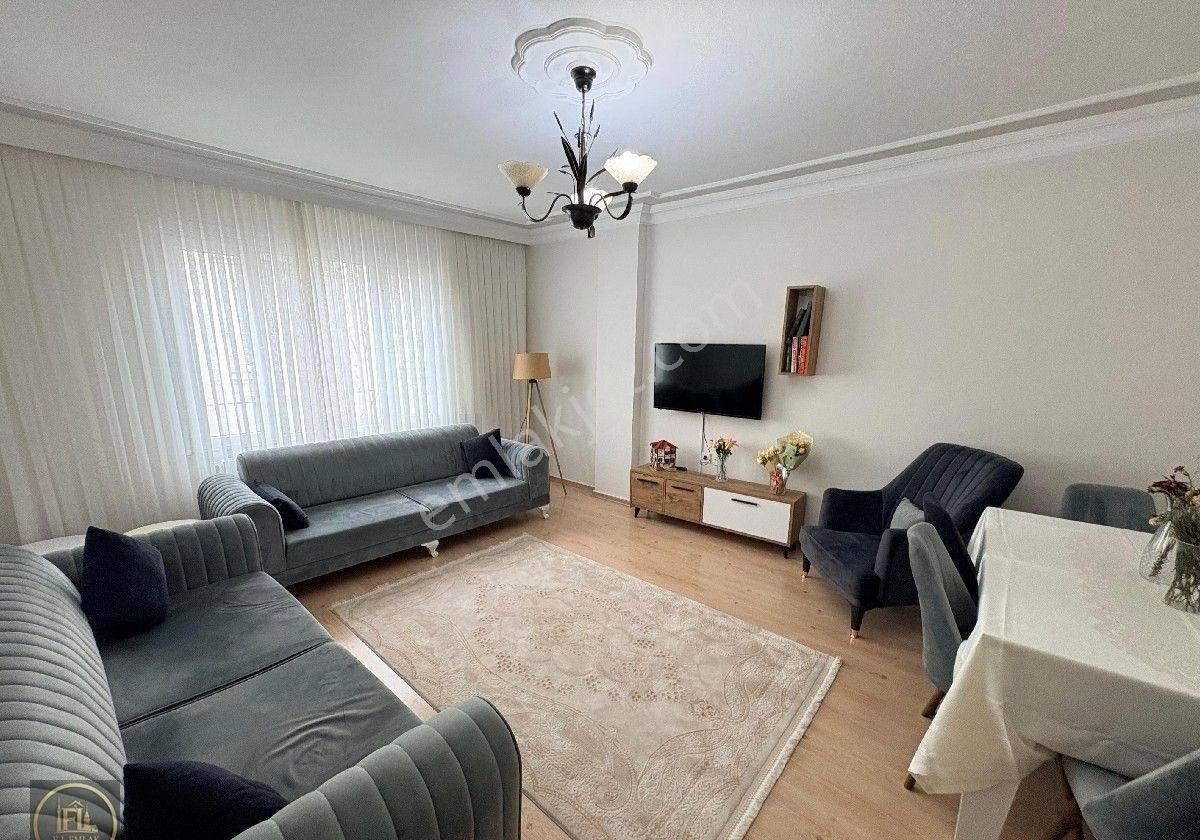 F-l Den Esatpaşa Merkezde Arakat 130 M2 Hemen Teslim Geniş Ferah Bakımlı Daire