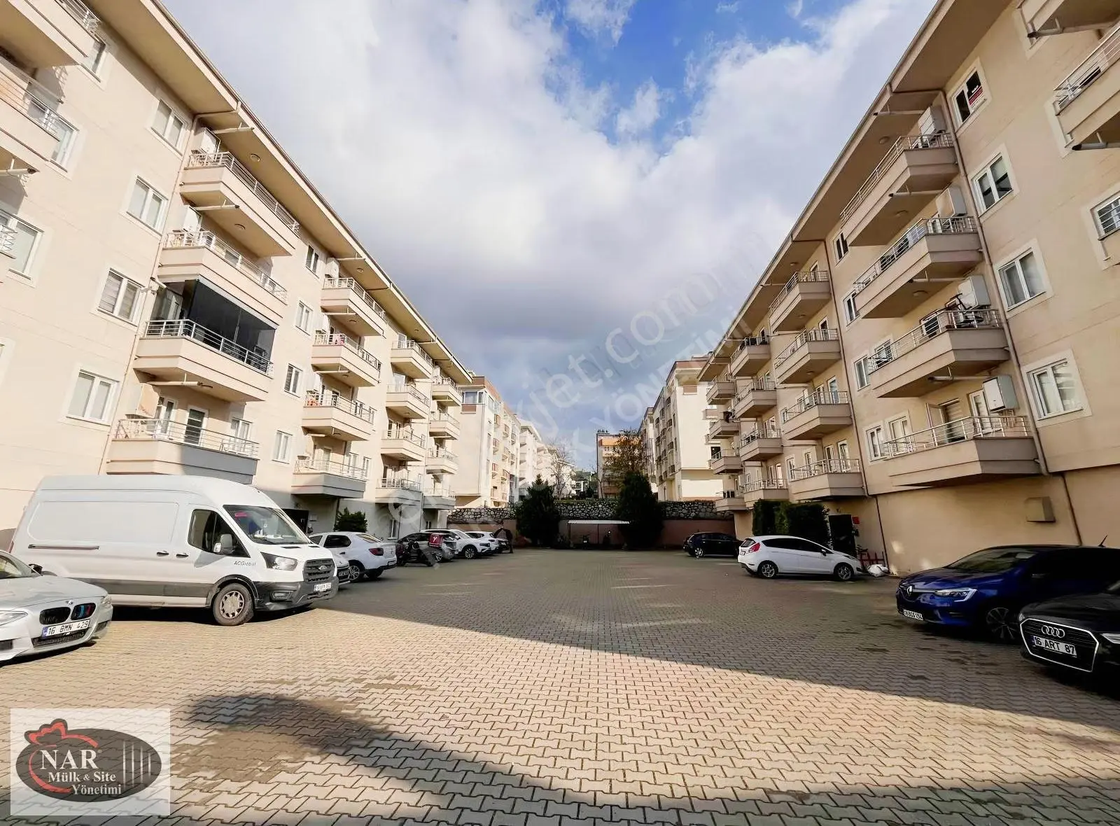 Nar Yönetim'den Galata Sitesinde 2+1 Eşyalı Kiralık Daire