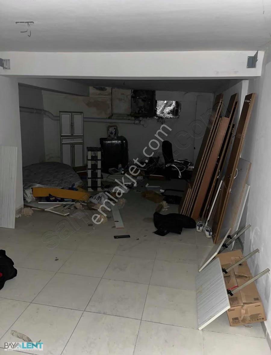 Baylent Gayrimenkulden Çarşı Merkezde Kiralık Dükkan - Görsel 5