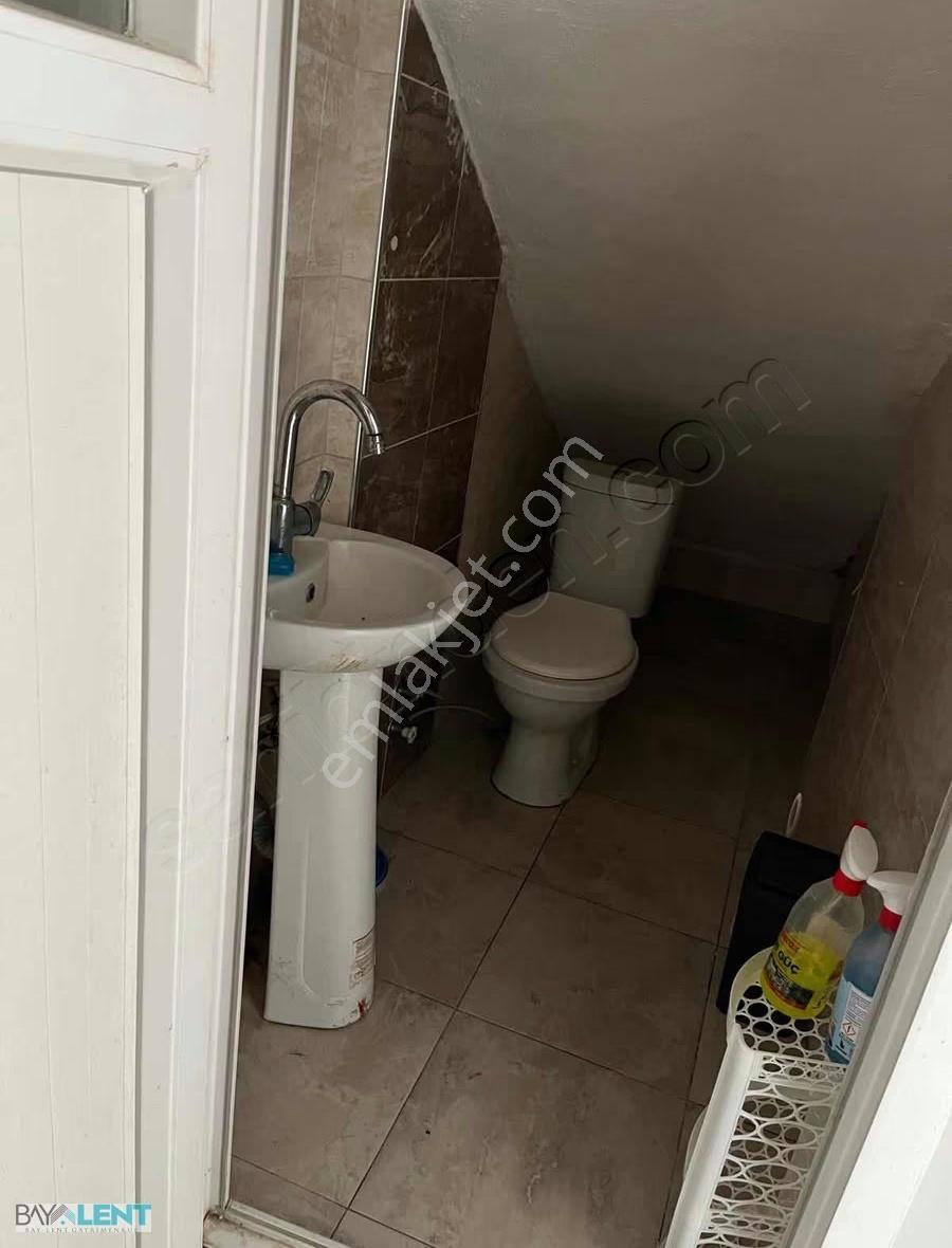 Baylent Gayrimenkulden Çarşı Merkezde Kiralık Dükkan - Görsel 11