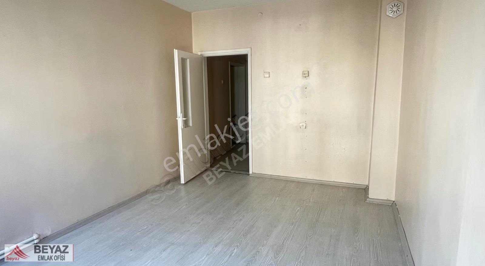 Beyaz Emlak'tan Celal Bayar Cd. Üzeri Bakımlı 3+1 Satılık Daire - Görsel 7
