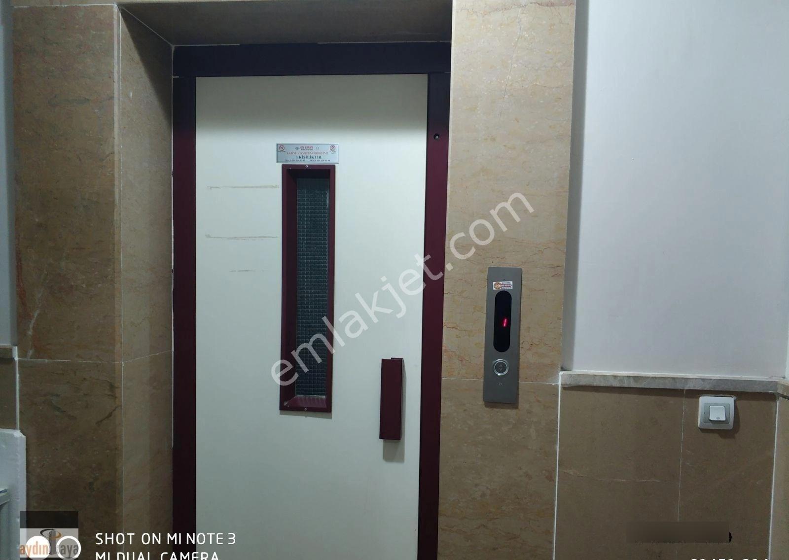 Bahçelievler Mahallesi'nde Satılık 3+1 Asansörlü Balkonlu Daire - Görsel 8