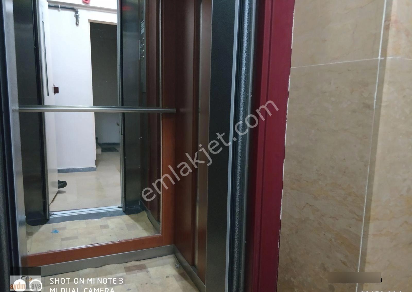 Bahçelievler Mahallesi'nde Satılık 3+1 Asansörlü Balkonlu Daire - Görsel 16