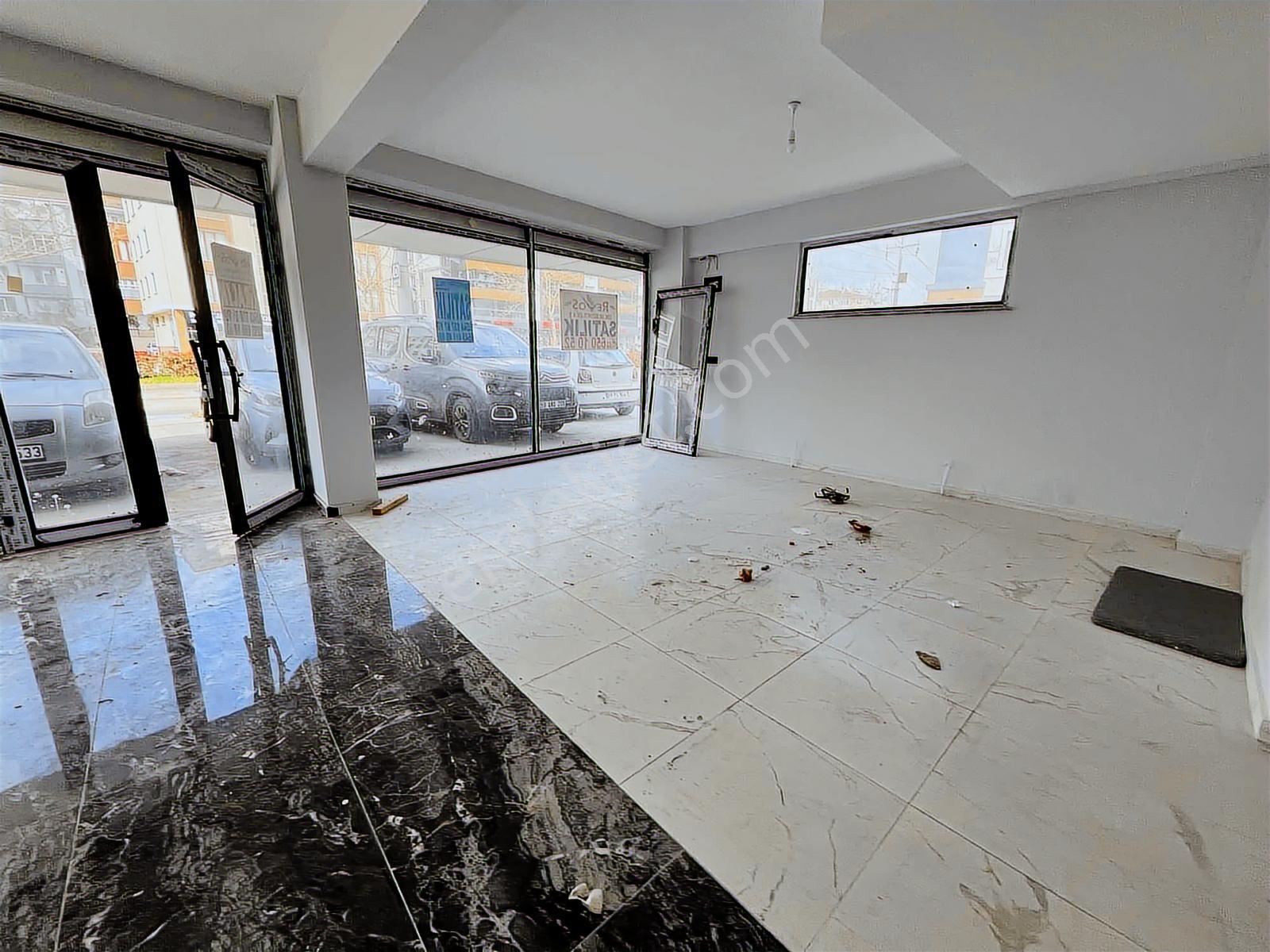 Cadde Cepheli Kiralık İş Yeri - Görsel 5