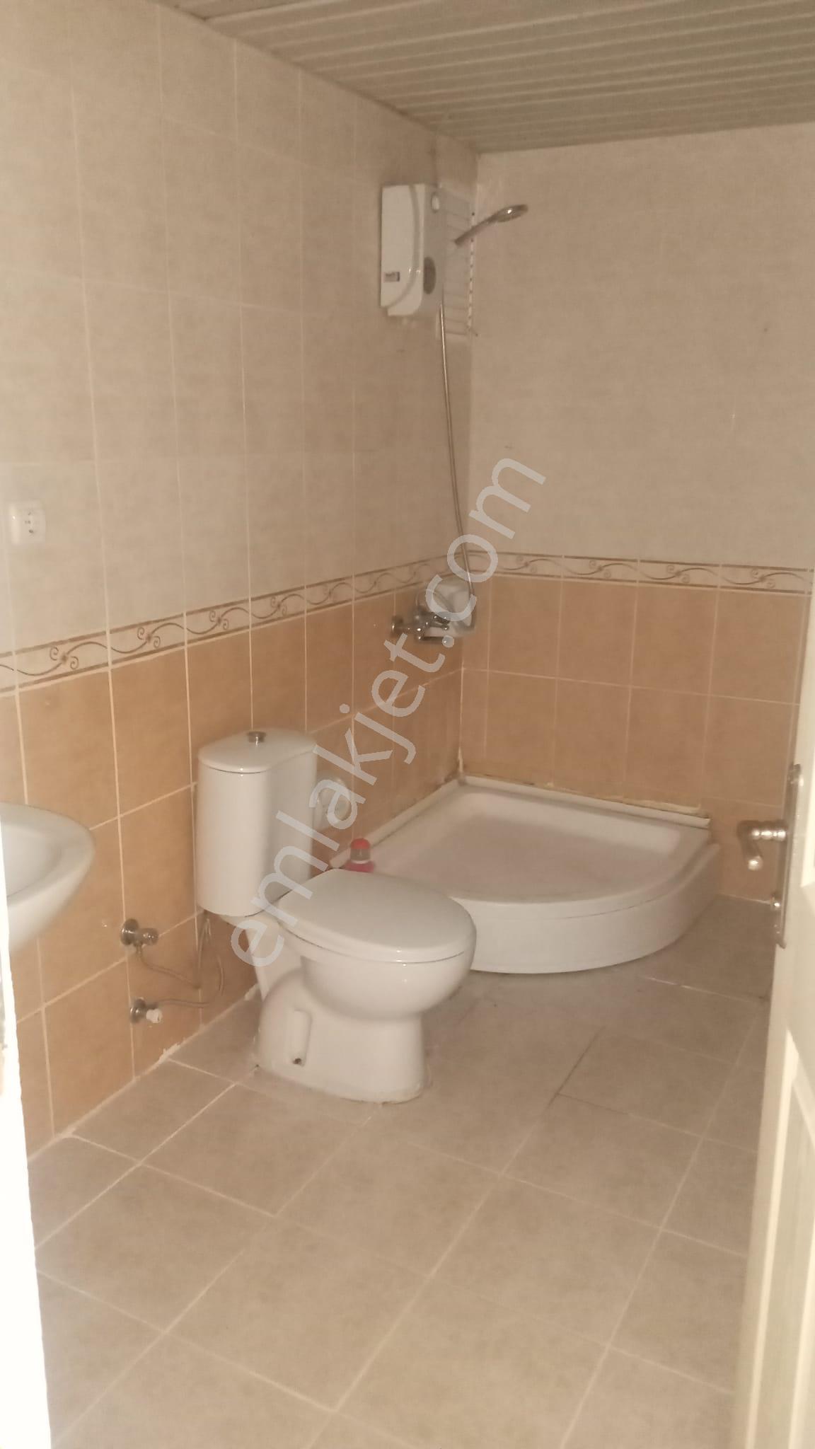 Damla Emlaktan İşhan Tokide Kiralık 3+1 Daire - Görsel 7