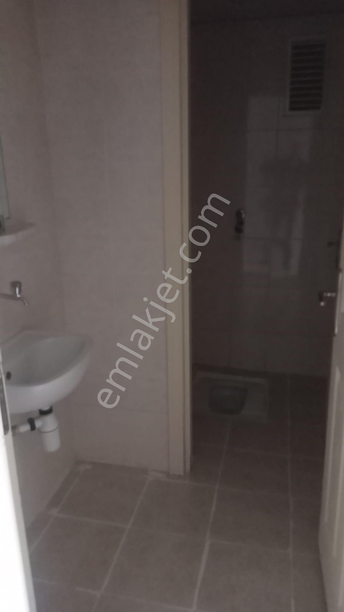 Damla Emlaktan İşhan Tokide Kiralık 3+1 Daire - Görsel 14