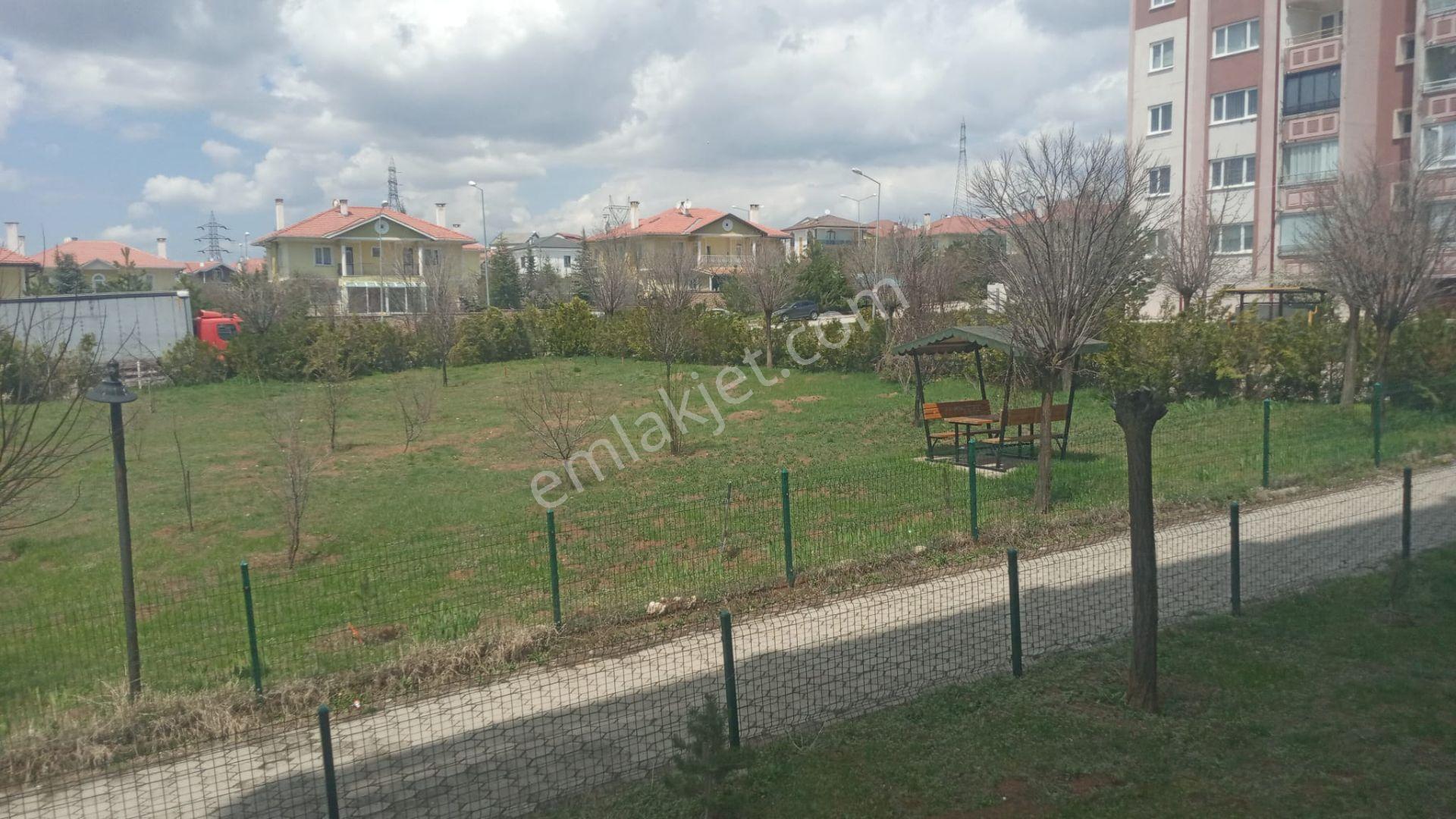 Damla Emlaktan İşhan Tokide Kiralık 3+1 Daire - Görsel 8