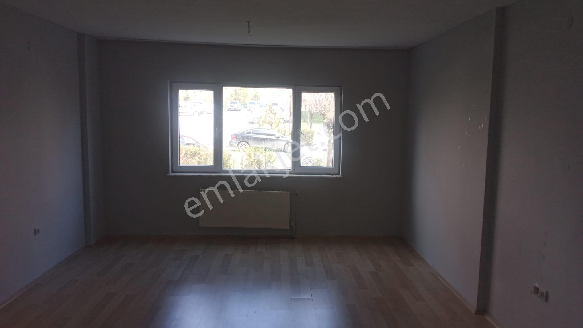 Damla Emlaktan İşhan Tokide Kiralık 3+1 Daire - Görsel 10