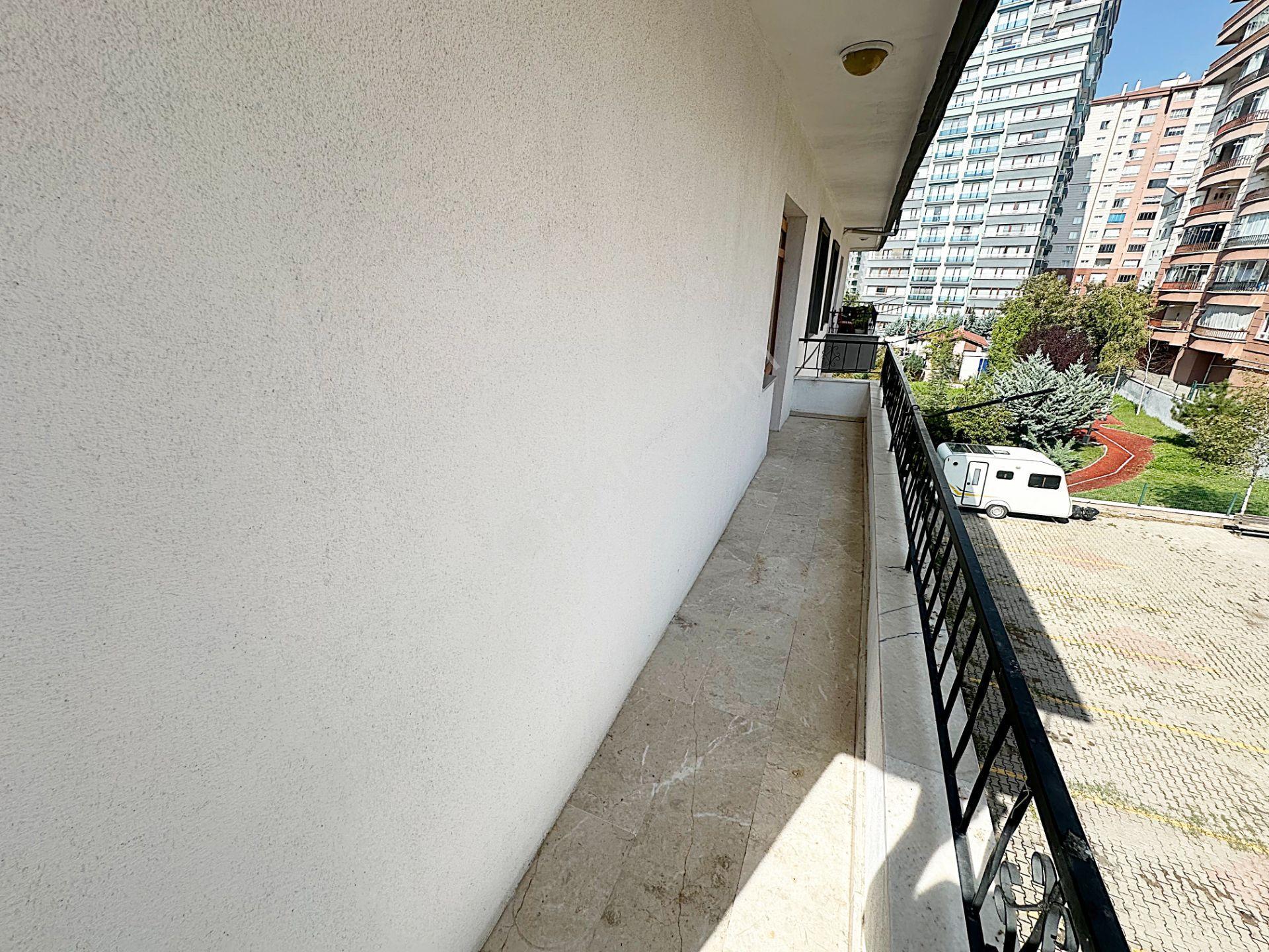 Cihandan Barıştepe Mah Erolkaya Cad Paralel Kapalı Teras 5+1 - Görsel 28