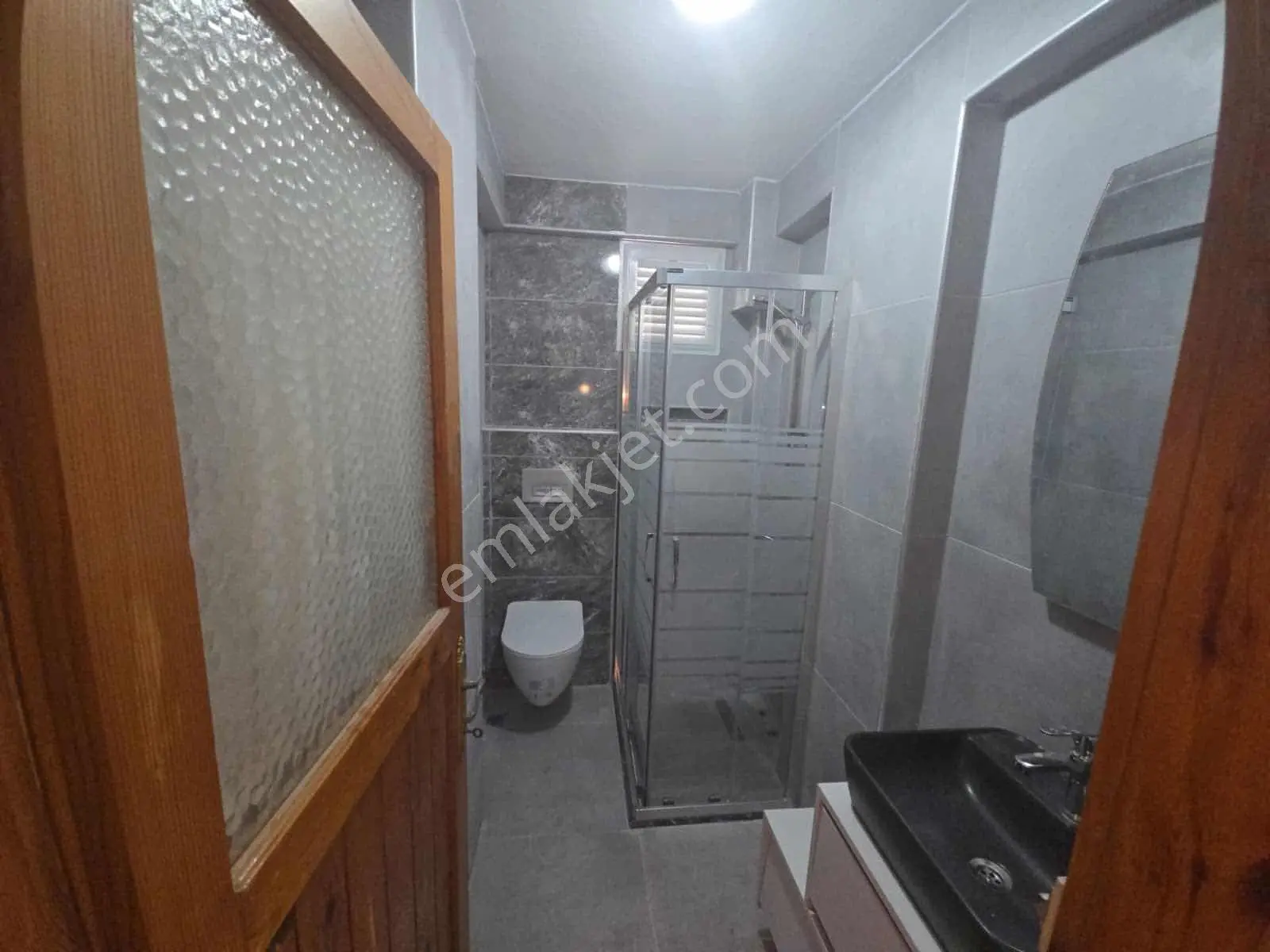 Remax Anka' Dan Çarşıda Deniz Ve Şehir Manzaralı 2+1 Daire - Görsel 13