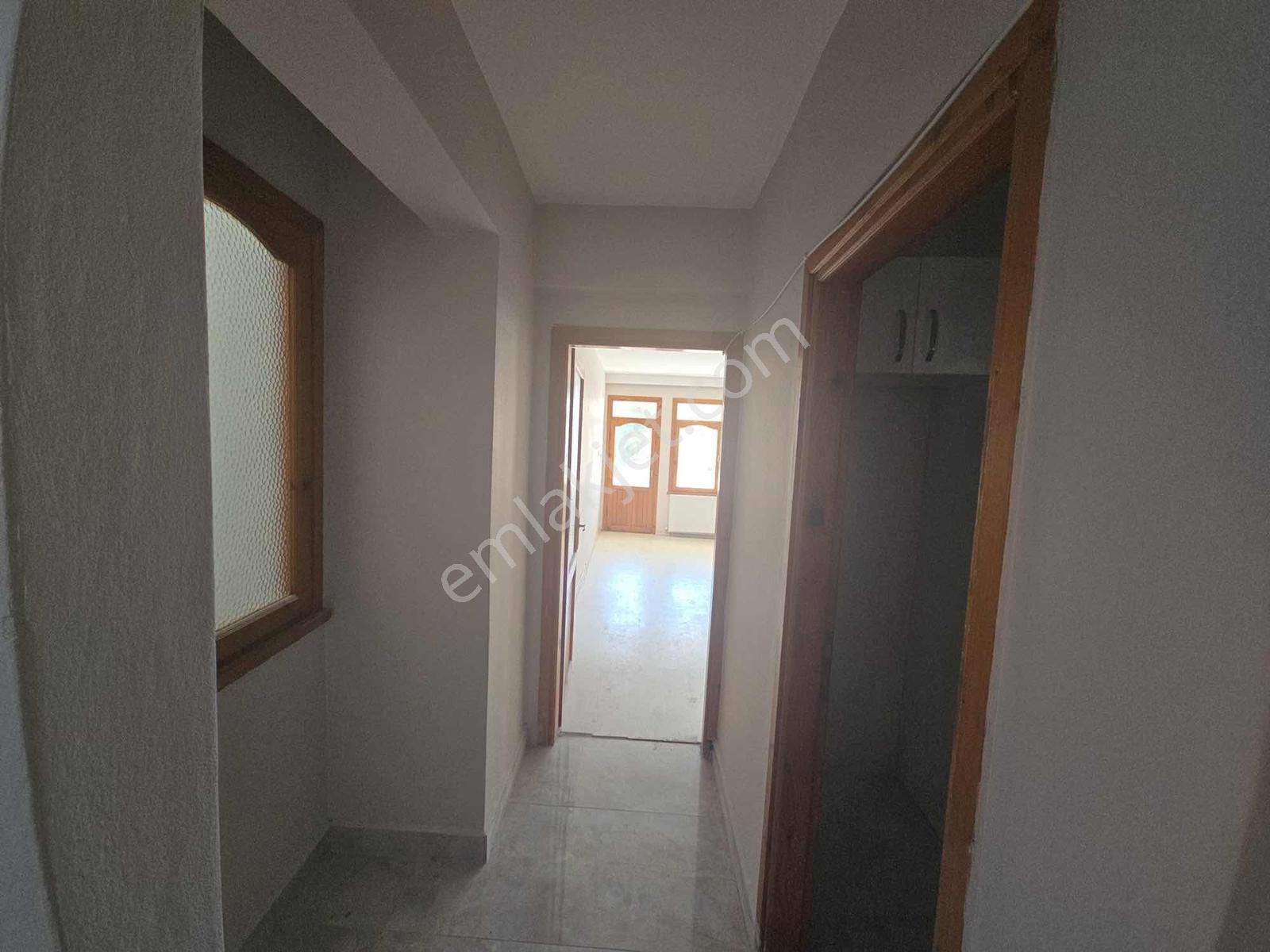 Remax Anka' Dan Çarşıda Deniz Ve Şehir Manzaralı 2+1 Daire - Görsel 7