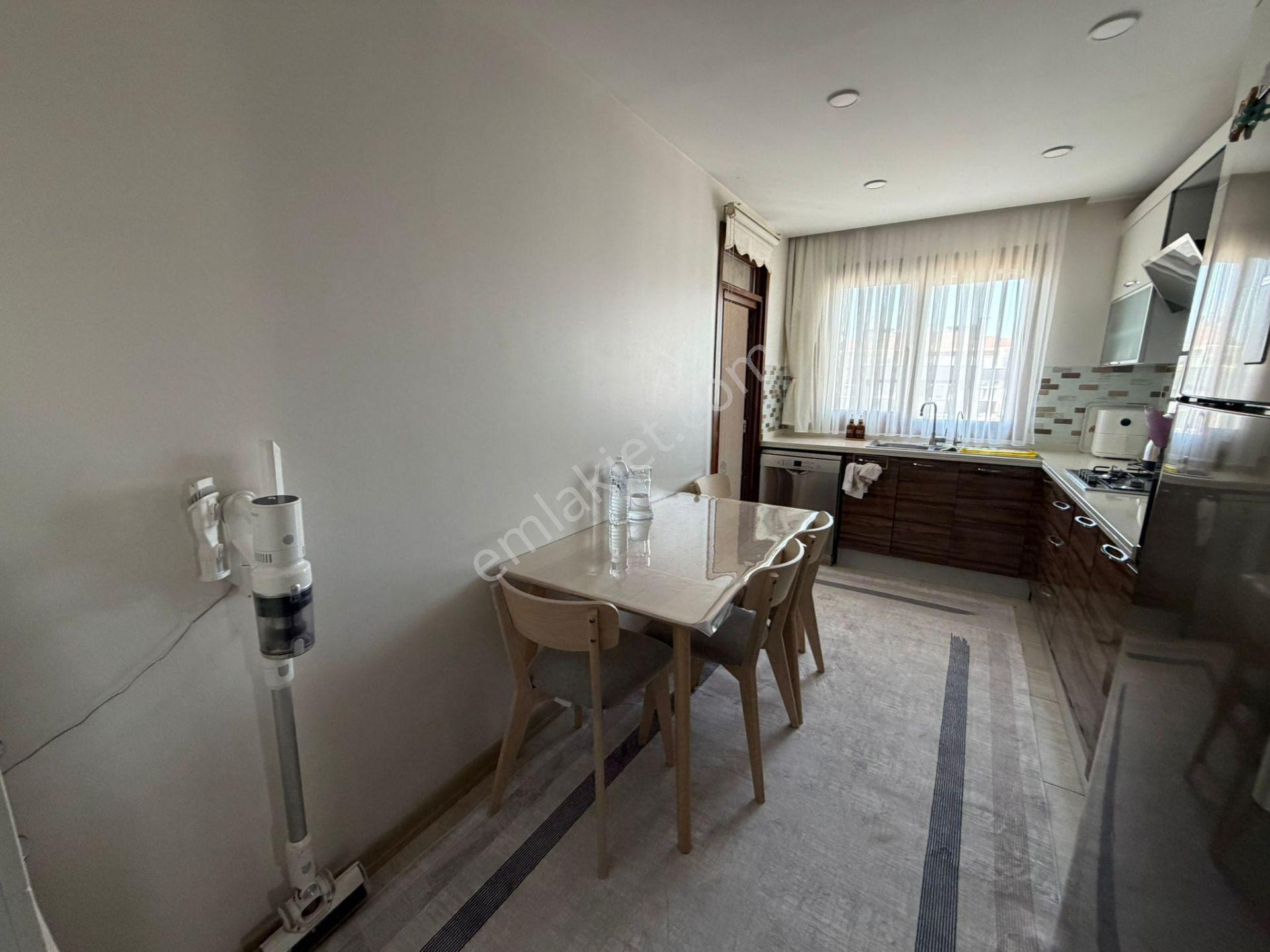 Seeworld Semerkand Konutları 2.etap 3+1 Dekorlu Şerefiyeli 149m2 - Görsel 12