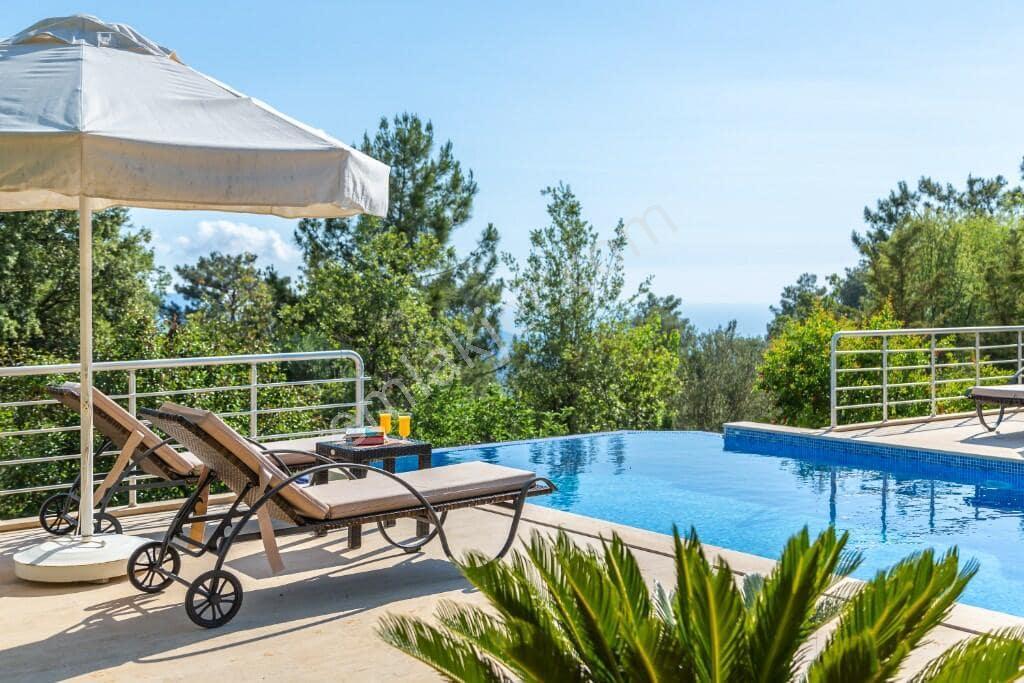 Kalkan - İslamlar Köyünde Doğa Ve Deniz Manzaralı Modern Villa - Görsel 9
