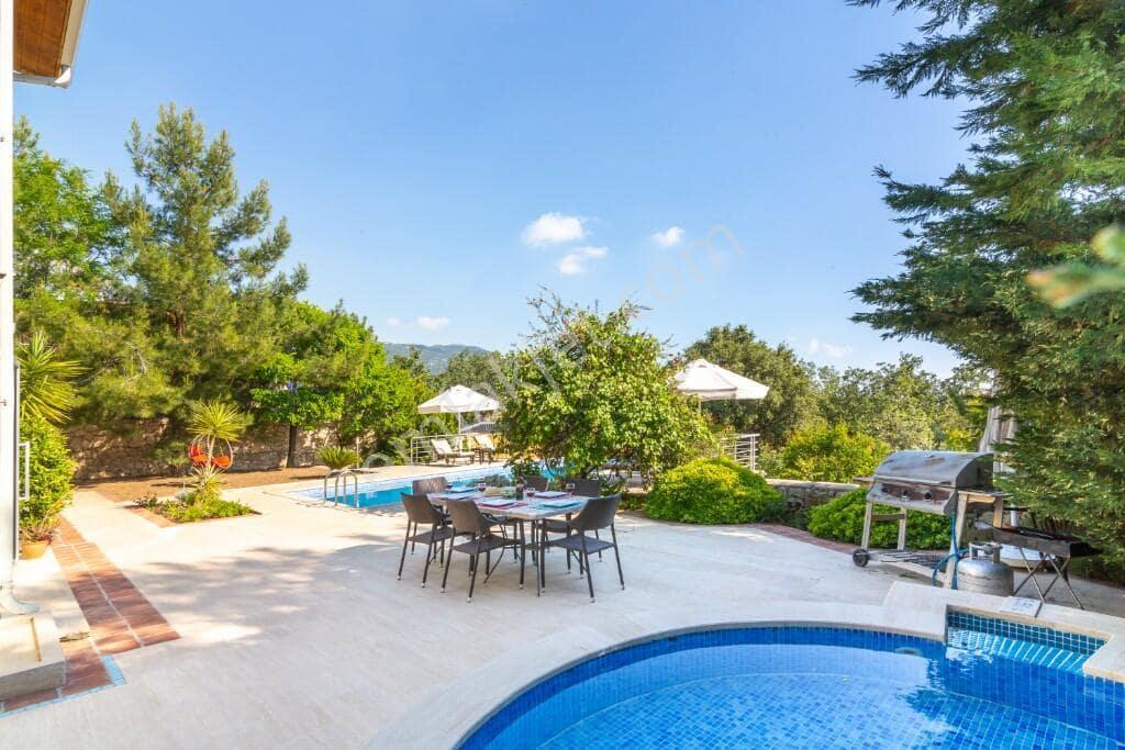 Kalkan - İslamlar Köyünde Doğa Ve Deniz Manzaralı Modern Villa - Görsel 3