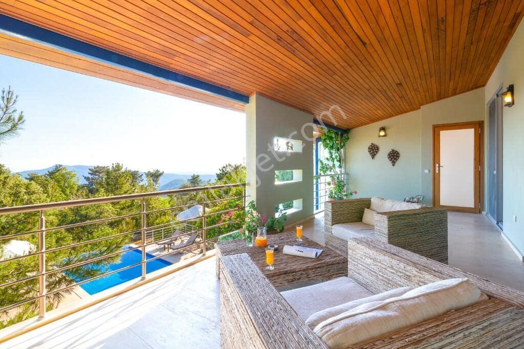 Kalkan - İslamlar Köyünde Doğa Ve Deniz Manzaralı Modern Villa - Görsel 24