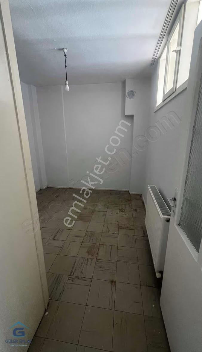 Cumhuriyette Kervanyolu Üzerinde Kiralık 3+1 Daire - Görsel 8
