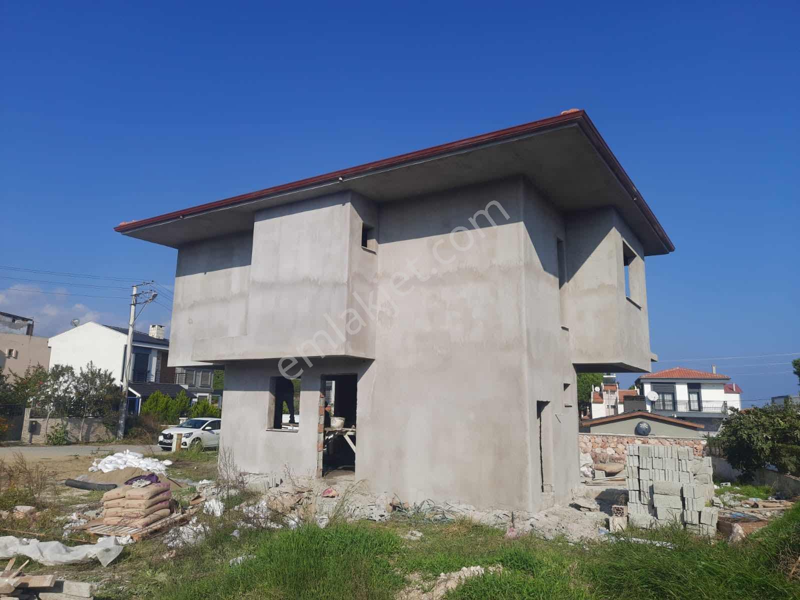 Karaburun Mordoğanda Kabası Tamamlanmış Satılık Müstakil Villa