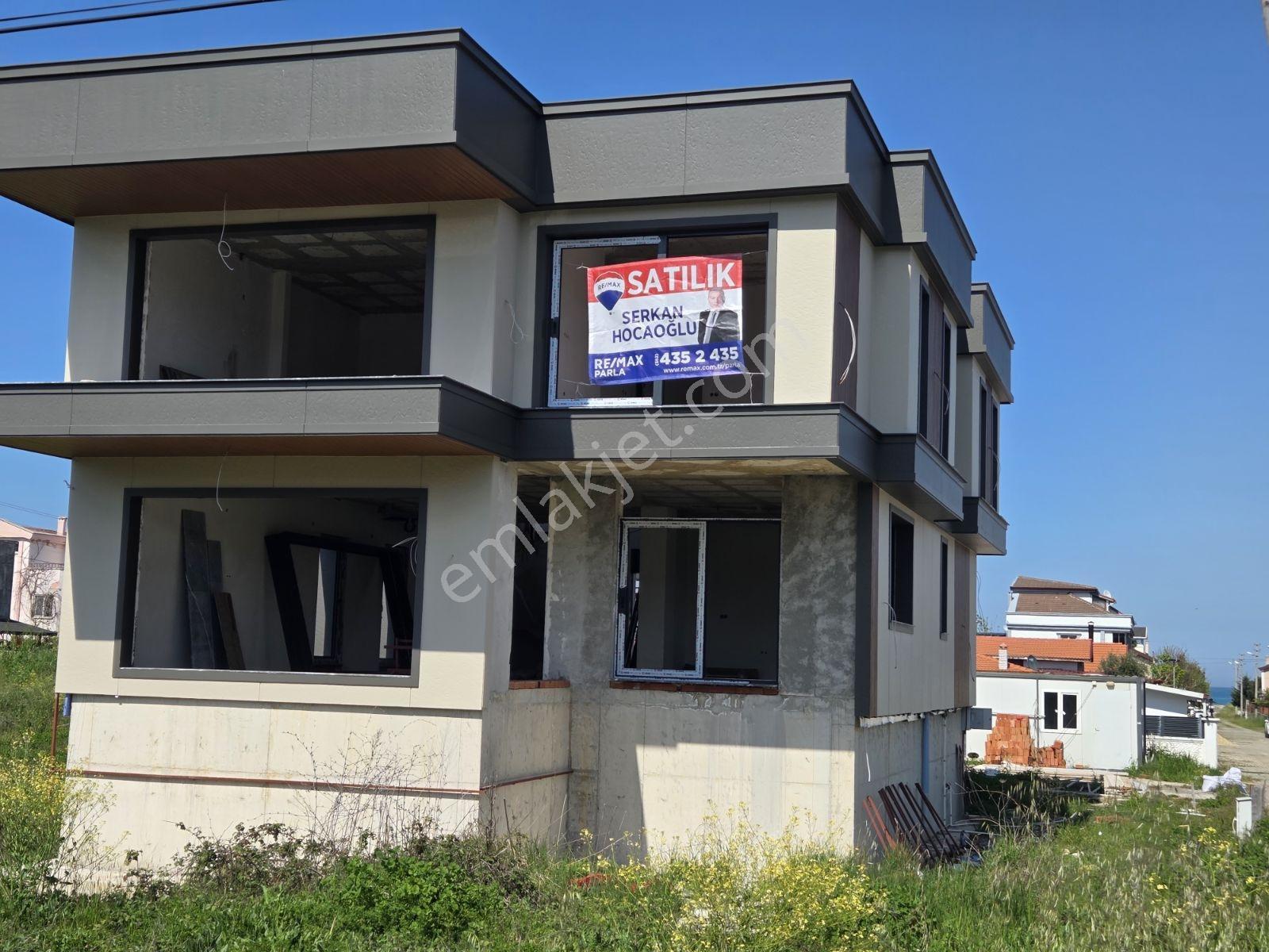 Remax Parla Dan Çakırlar Da Satılık Lüks Villa - Görsel 4
