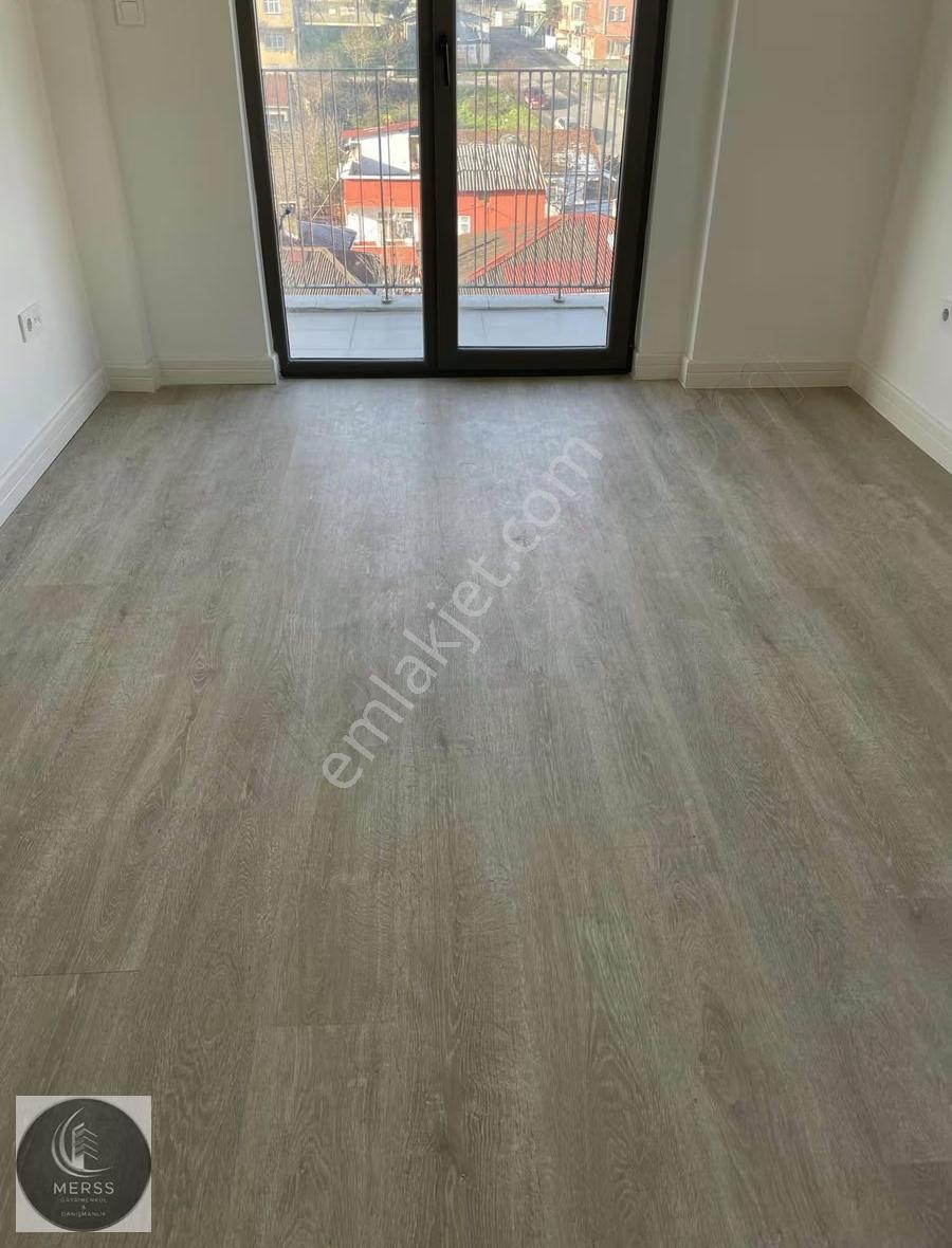 Sultanbeyli Suryapı İlkbahar 2 De Arakat 150 M2 3+1 Daire - Görsel 7