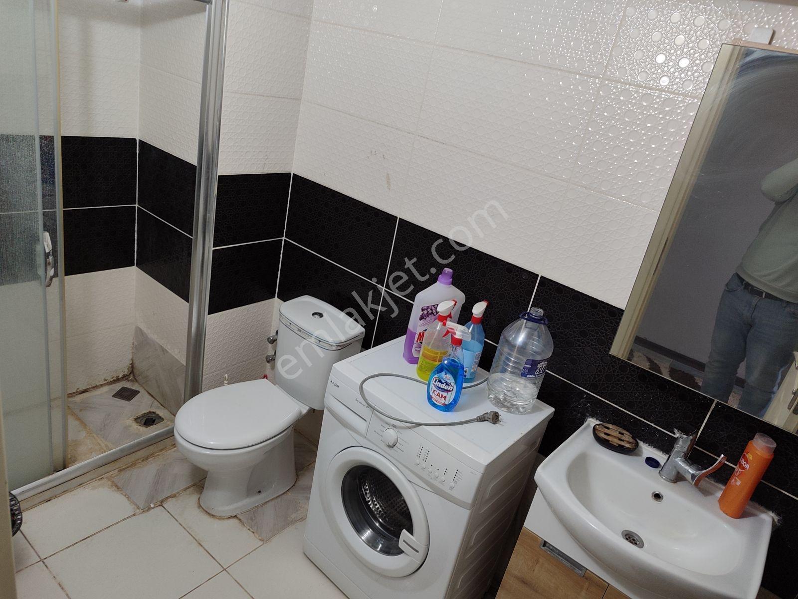 Asel'den Laleli Cafeler Sokağı 1+1 Çift Kat Ofis Ve 2 Adet 1+1 - Görsel 2