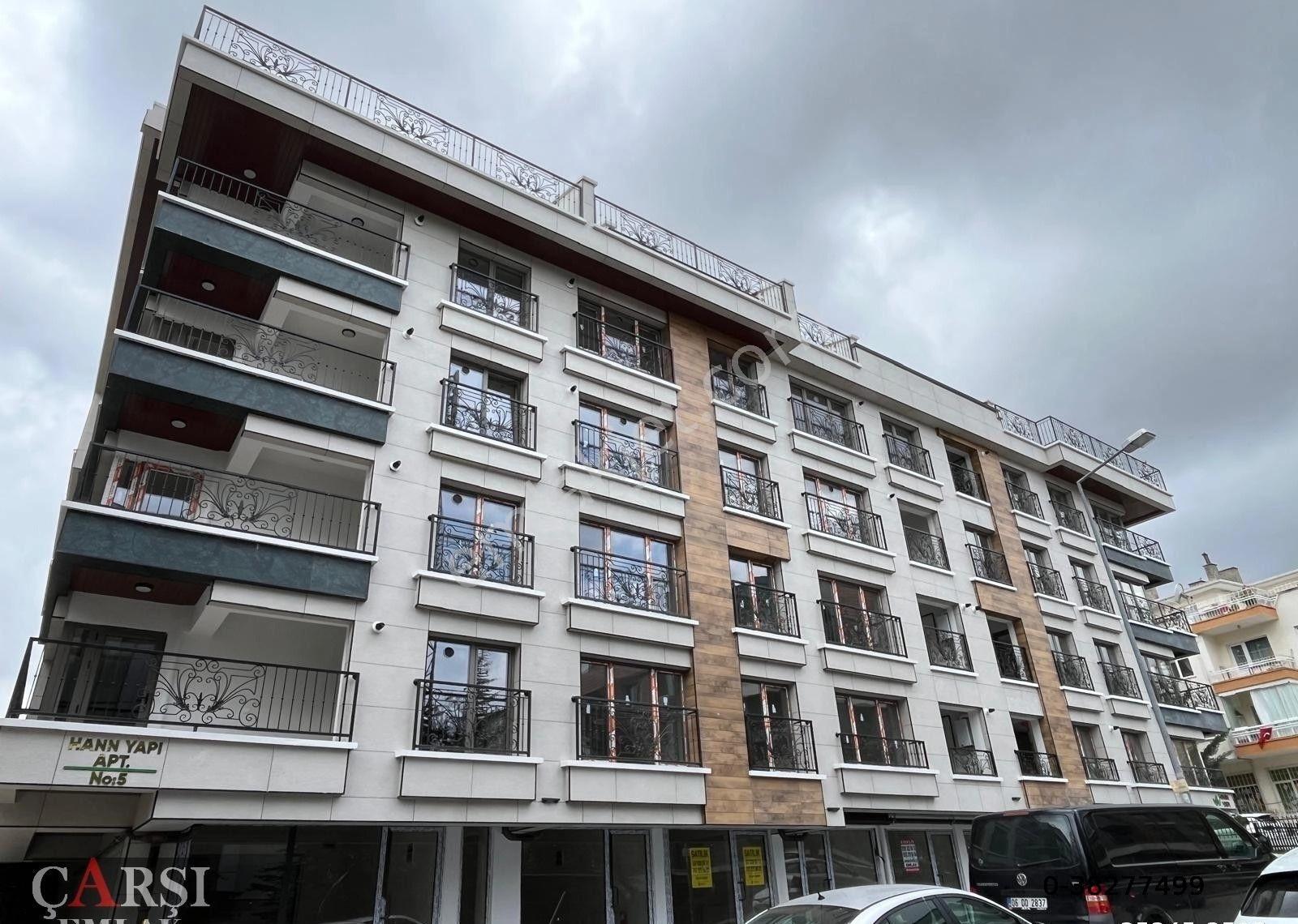 Çarşı"dan Merkezde Ön Cephe Ara Kat Modern