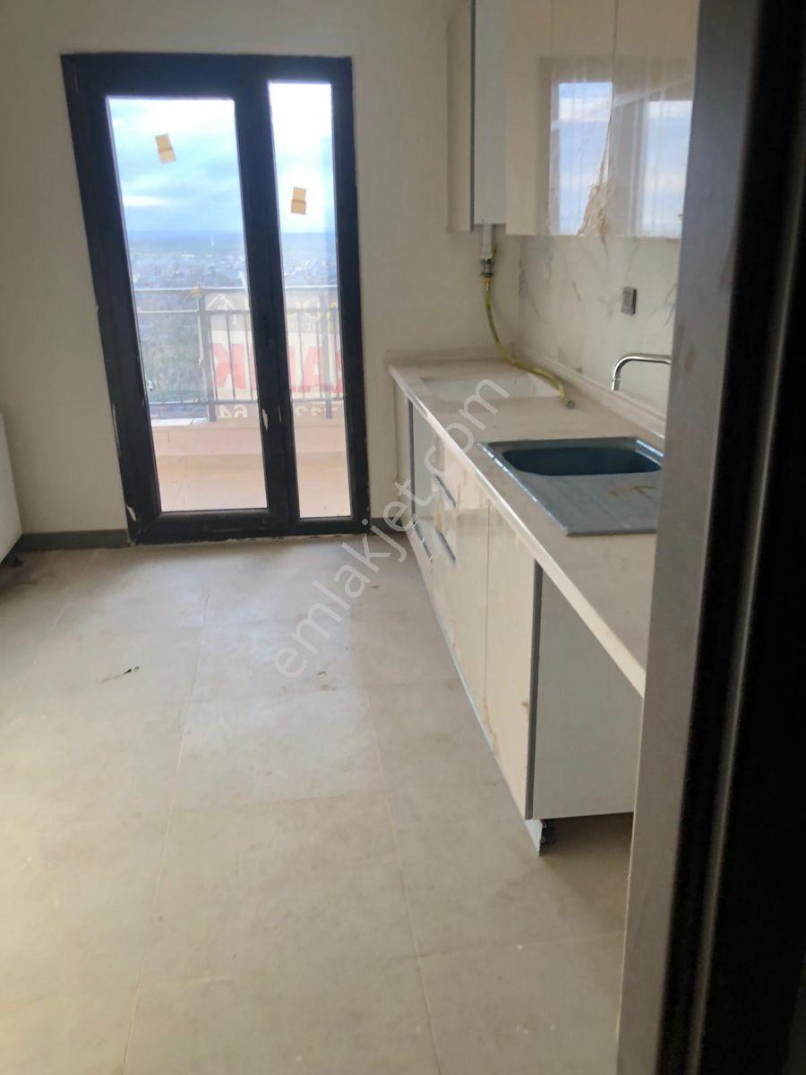 Anadolu Gayrimenkulden Yeni Tokilerde 2+1 Kiralık Daire - Görsel 3