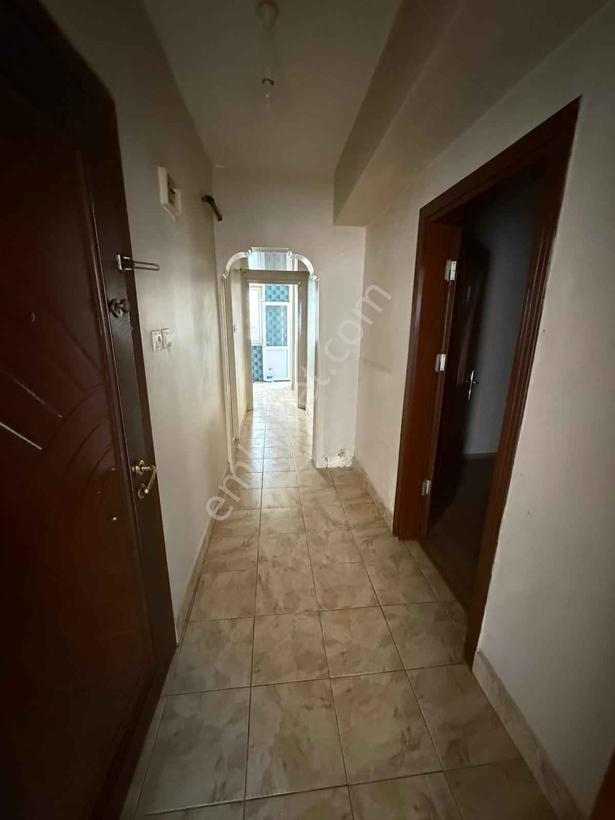 Acil Satılık! Şemsipaşa Mah. 13. Sokakta 120 M² Net 3+1 Daire | - Görsel 7